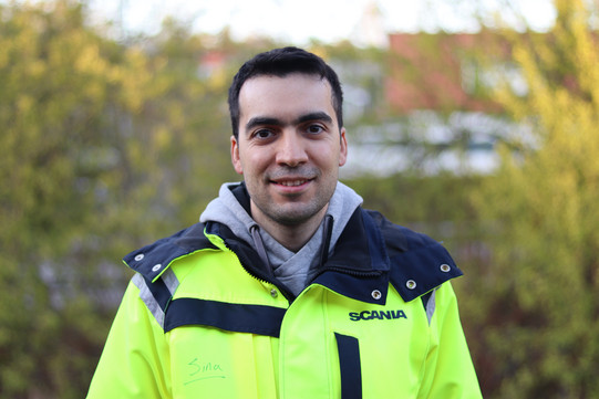 alumni_mansouri Portrait of Sina Mansouri