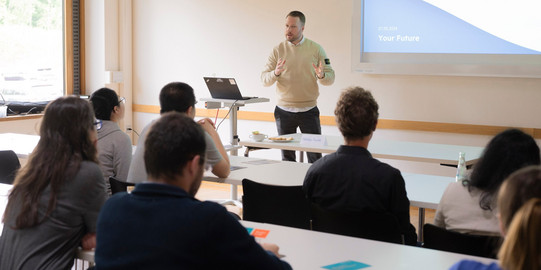 Vortrag bei einem Event an der TU Dortmund zum Thema Karriere