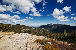 Mountain1 Zusehen ist eine schöne Aussicht auf die Berge