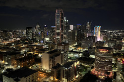 Dallas City Auf dem Bild sieht man die Skyline von Dallas bei nacht