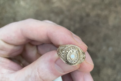 Ring Zu sehen ist ein Damenring