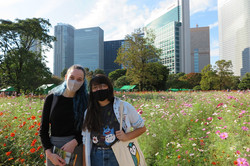 Hamarikyu-Park Zusehen sind Dagny G. und Naidis im Hamarikyu-Park.
