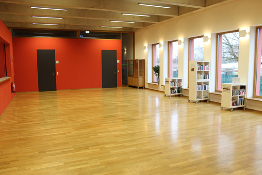 view into the foyer of  IBZ 