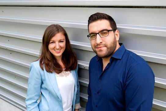 Portrait von zwei Absolventen der TU Dortmund