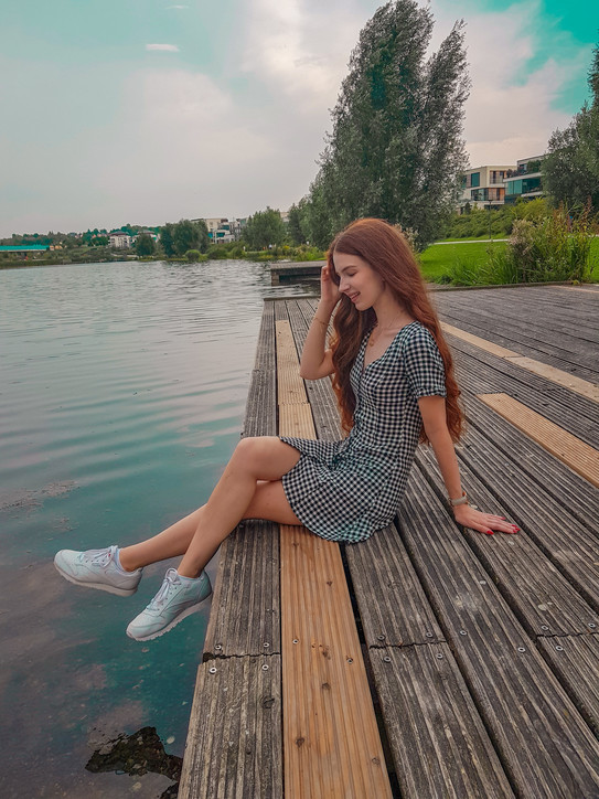 Nina am Wasser Nina am Wasser