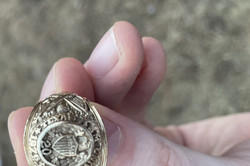 Ring 2 Auf dem Bild wird ein Herrenring gezeigt