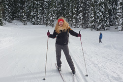 Ich bin zum ersten Mal auf Skiern beim Cross-Country-Ski Ausflug im Lolo National Forest an der Grenze zwischen Montana und Idaho. Der Ausflug wurde vom Outdoor-Programm der Uni organisiert. 