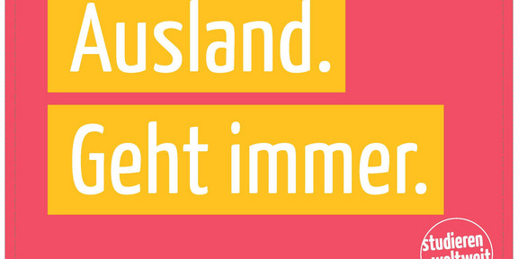 DAAD Ausland geht immer Postkarte Postkarte, auf der "Ausland geht immer" steht