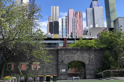 RMIT Hier sieht man die Skyline von Melbourne.
