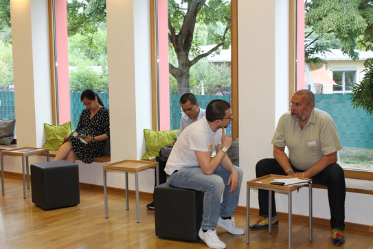 International carrer fair 2019_2 Students in the IBZ's Foyer